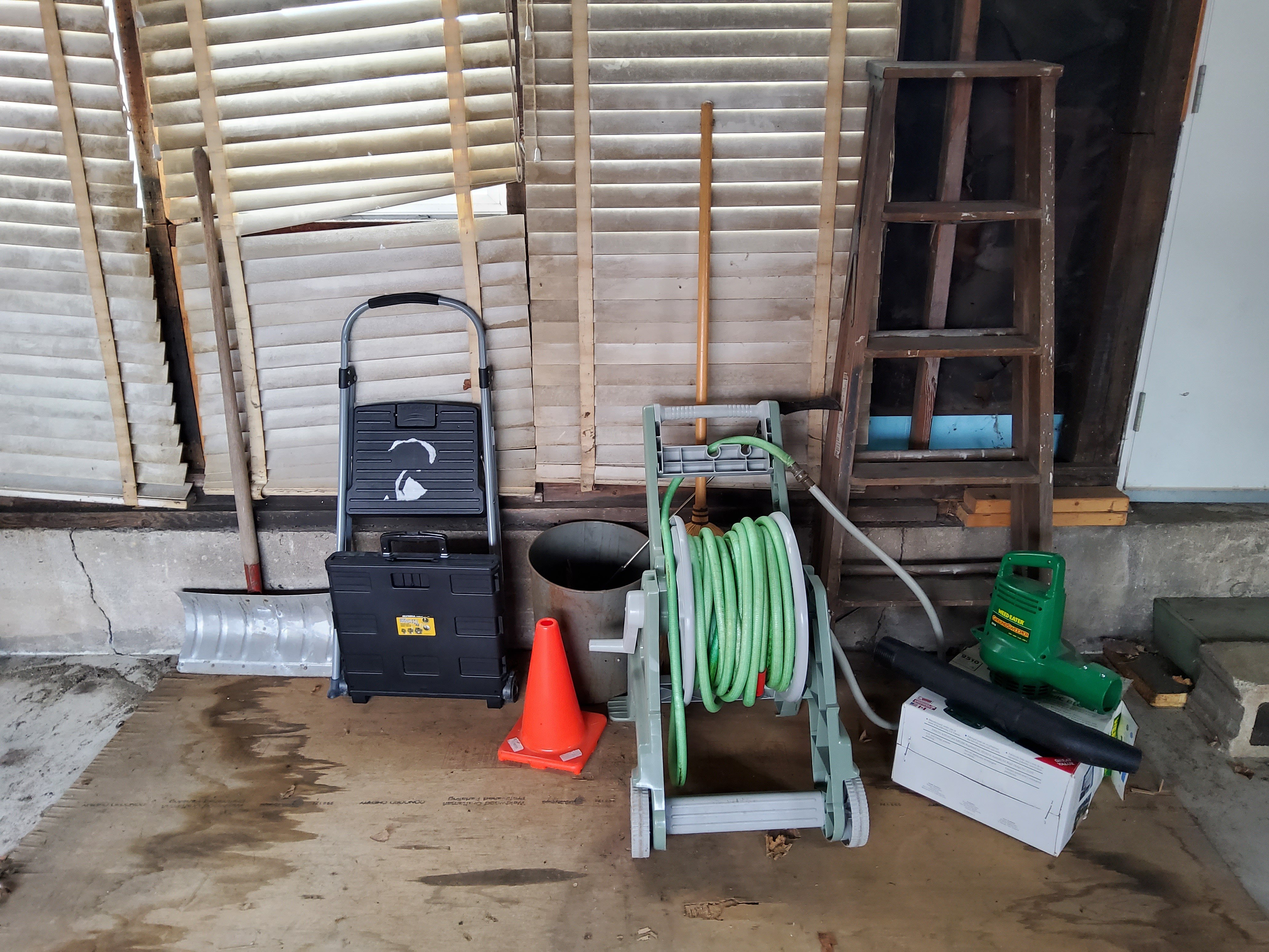 Property photo 32 - TIMED ONLINE ONLY PERSONAL PROPERTY AUCTION IN KOSCIUSKO COUNTY, INDIANA