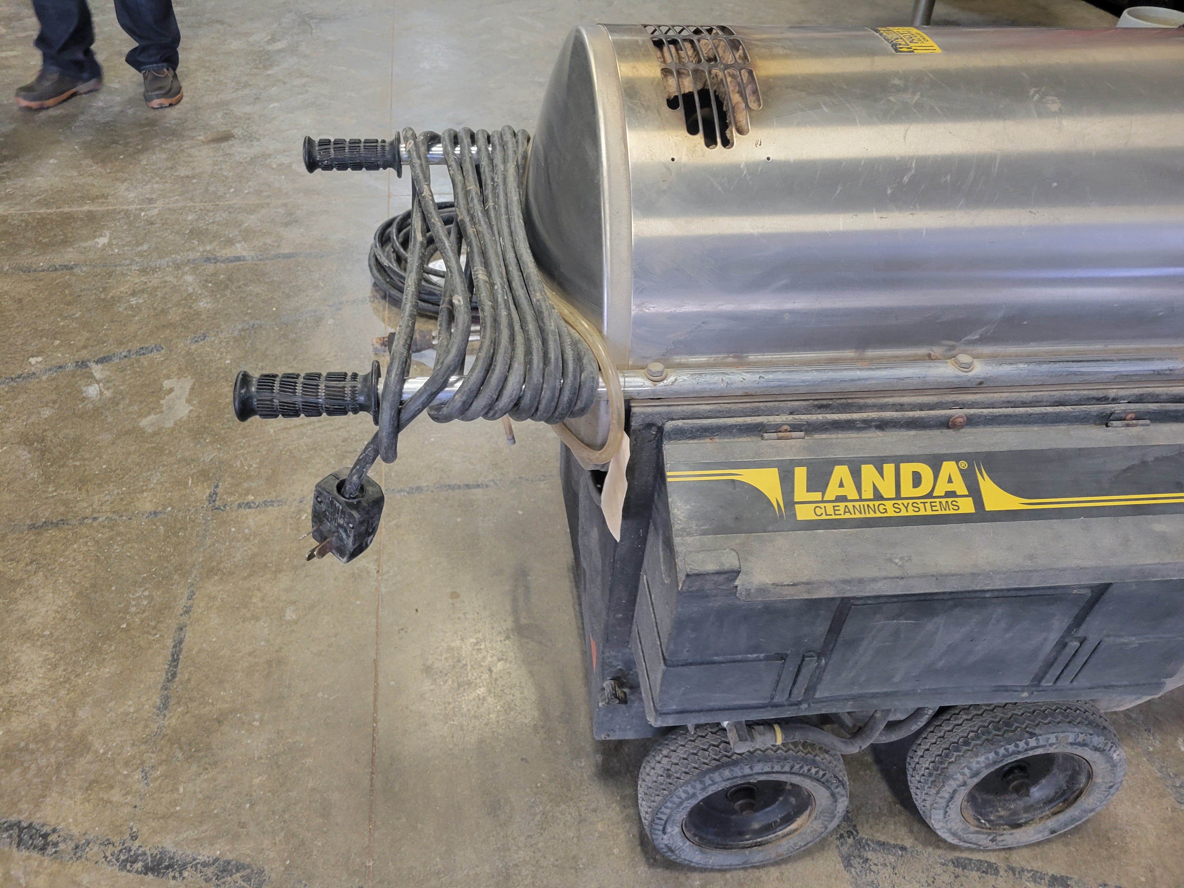 Property photo 104 - FARM EQUIPMENT AUCTION IN CUMBERLAND COUNTY, ILLINOIS