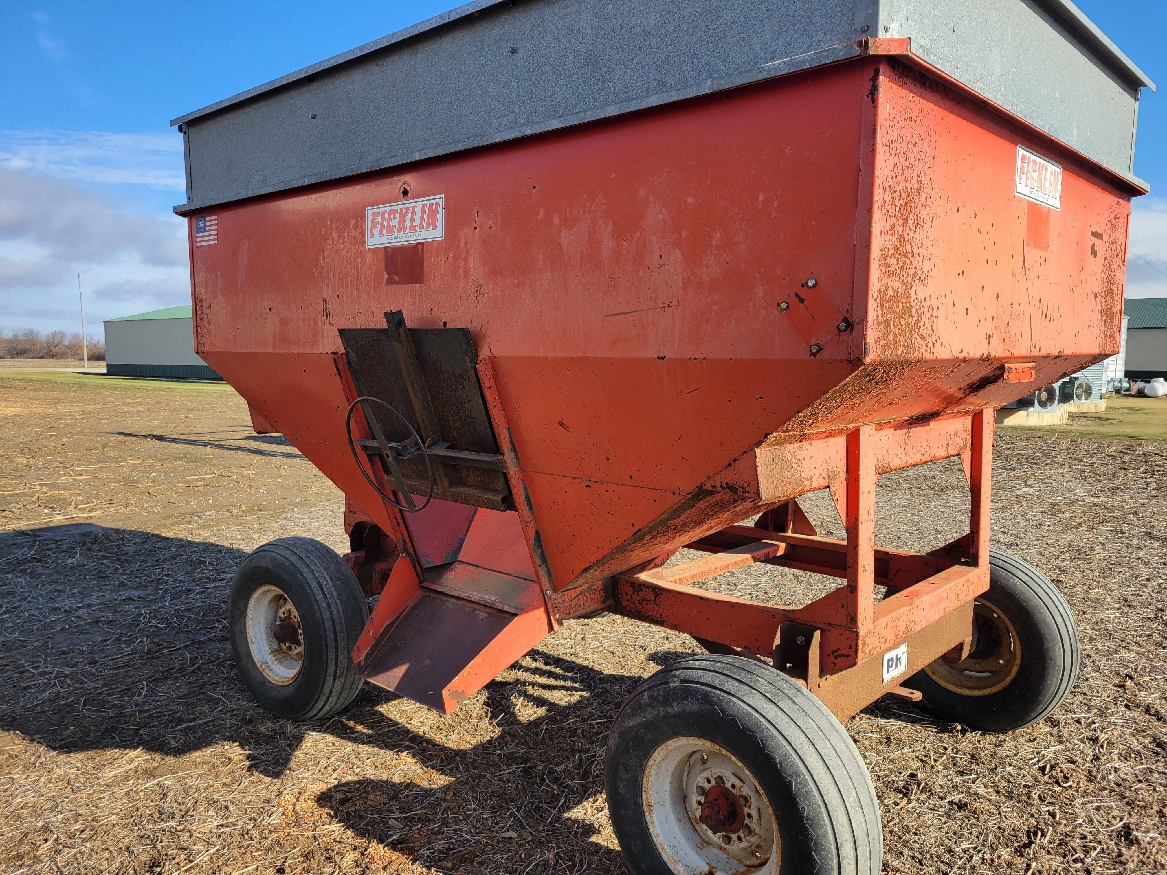 Property photo 155 - FARM EQUIPMENT AUCTION IN CUMBERLAND COUNTY, ILLINOIS