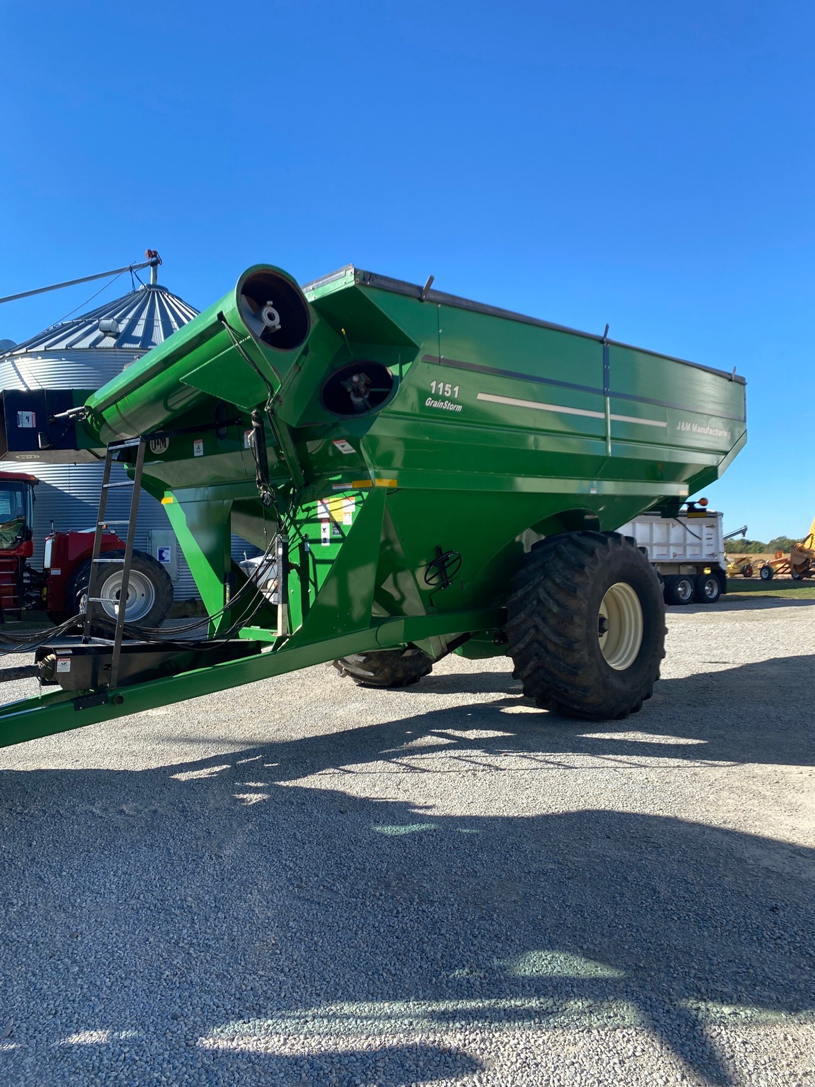 Property photo 35 - FARM EQUIPMENT AUCTION IN CUMBERLAND COUNTY, ILLINOIS
