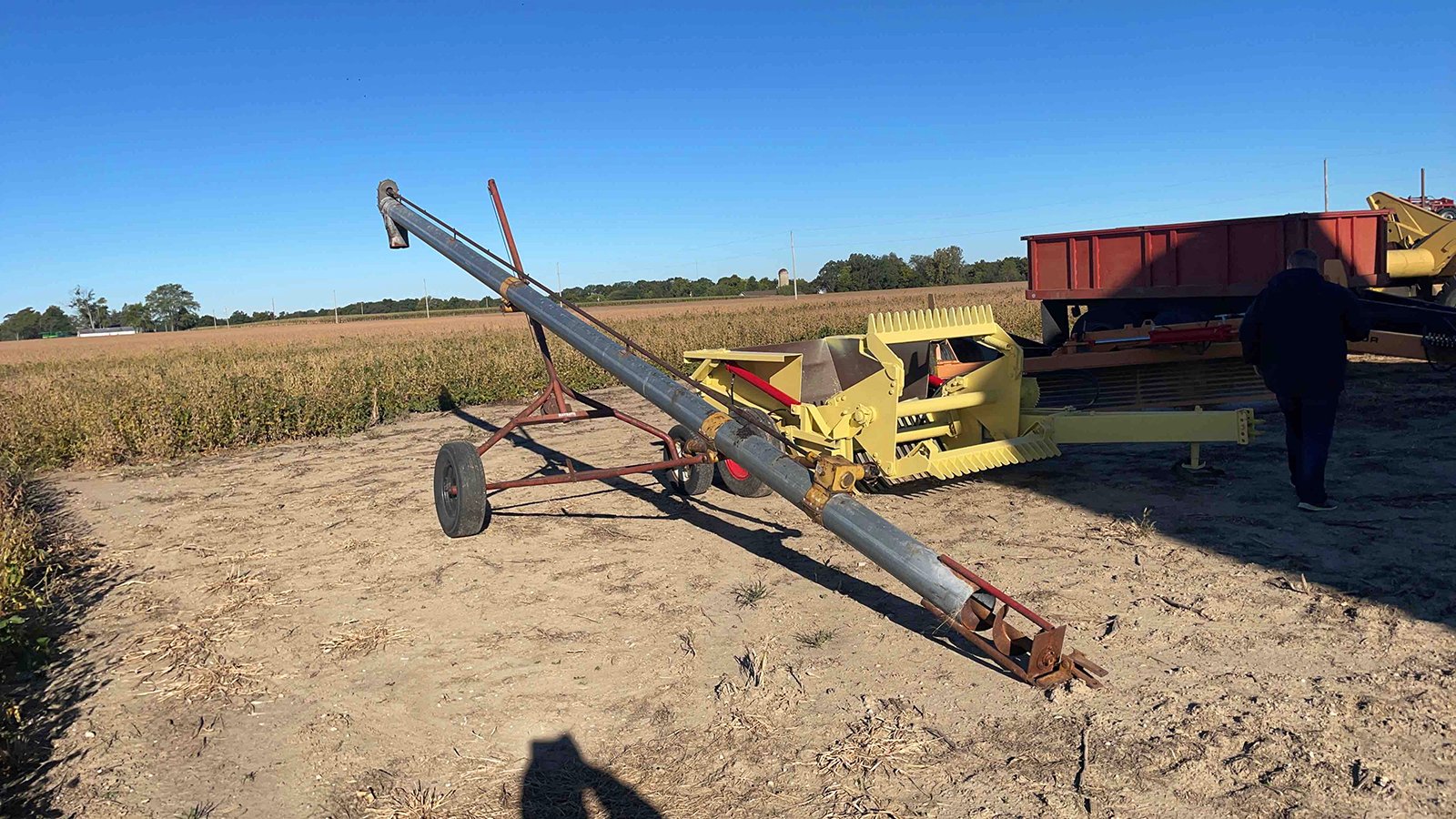 Property photo 71 - FARM EQUIPMENT AUCTION IN CUMBERLAND COUNTY, ILLINOIS
