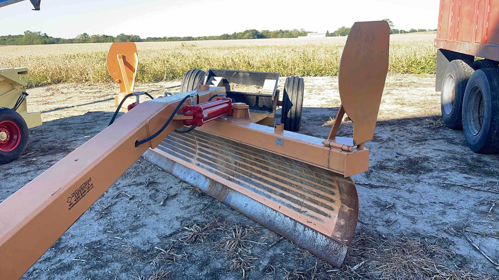 Property photo 72 - FARM EQUIPMENT AUCTION IN CUMBERLAND COUNTY, ILLINOIS