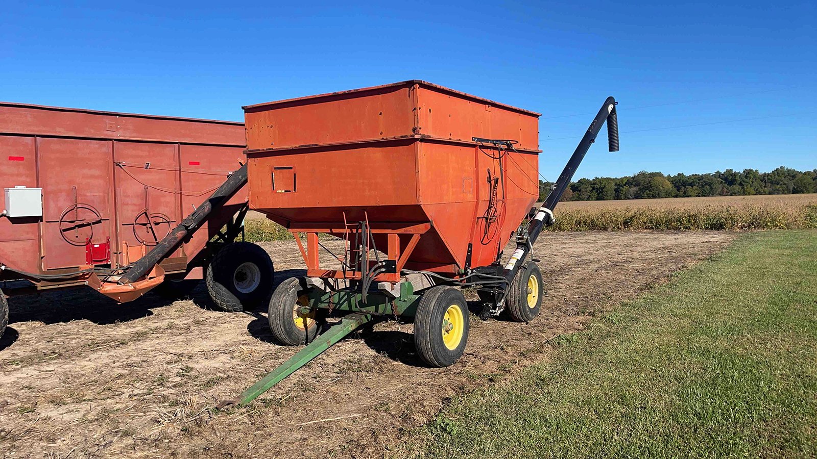 Property photo 36 - FARM EQUIPMENT AUCTION IN CUMBERLAND COUNTY, ILLINOIS