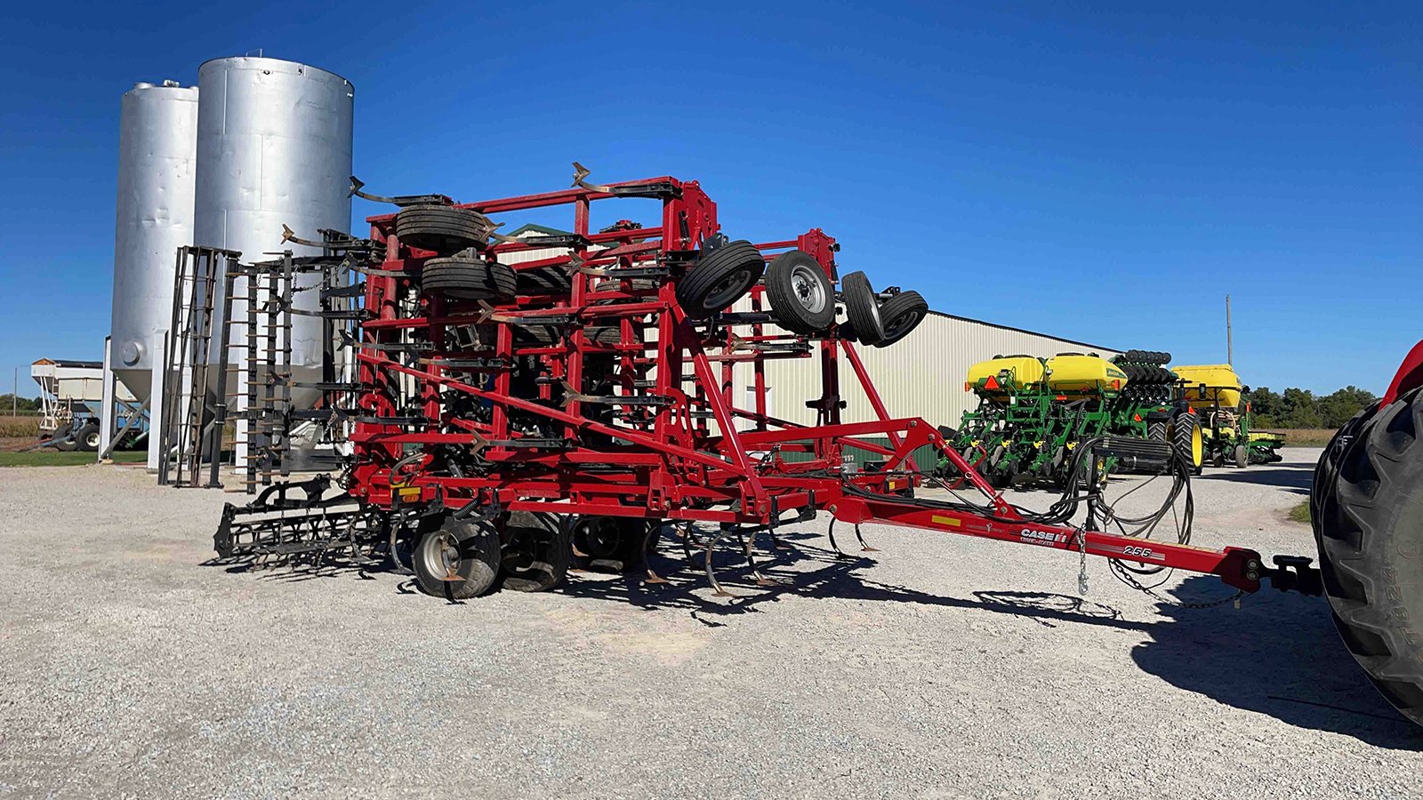 Property photo 40 - FARM EQUIPMENT AUCTION IN CUMBERLAND COUNTY, ILLINOIS