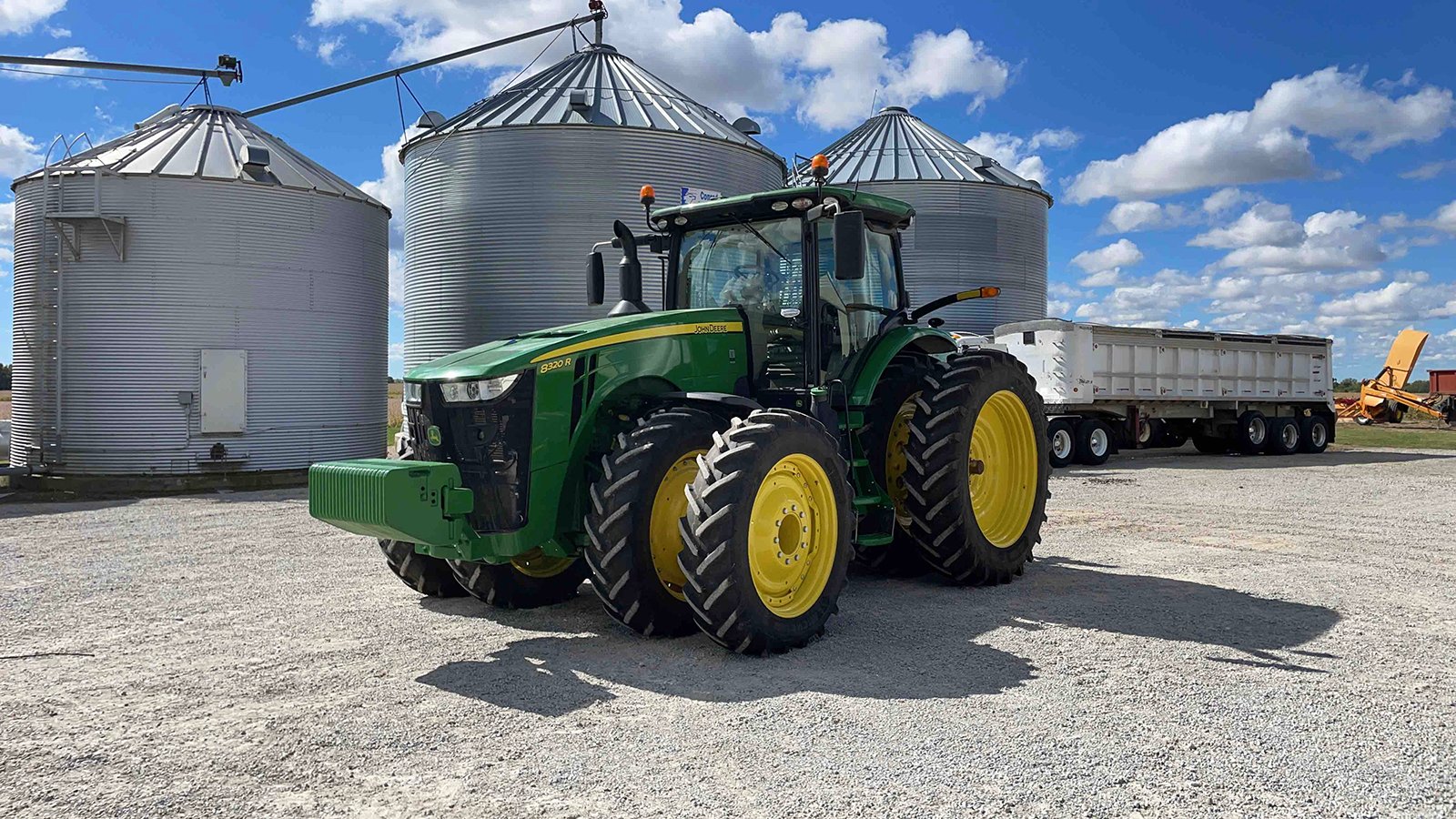 Property photo 9 - FARM EQUIPMENT AUCTION IN CUMBERLAND COUNTY, ILLINOIS