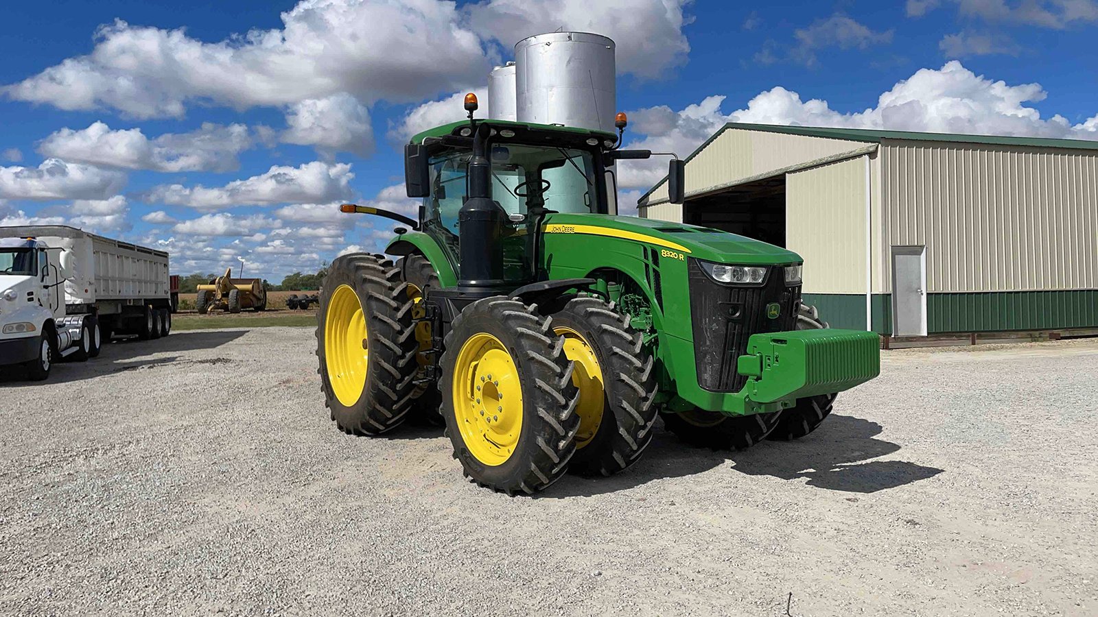 Property photo 8 - FARM EQUIPMENT AUCTION IN CUMBERLAND COUNTY, ILLINOIS