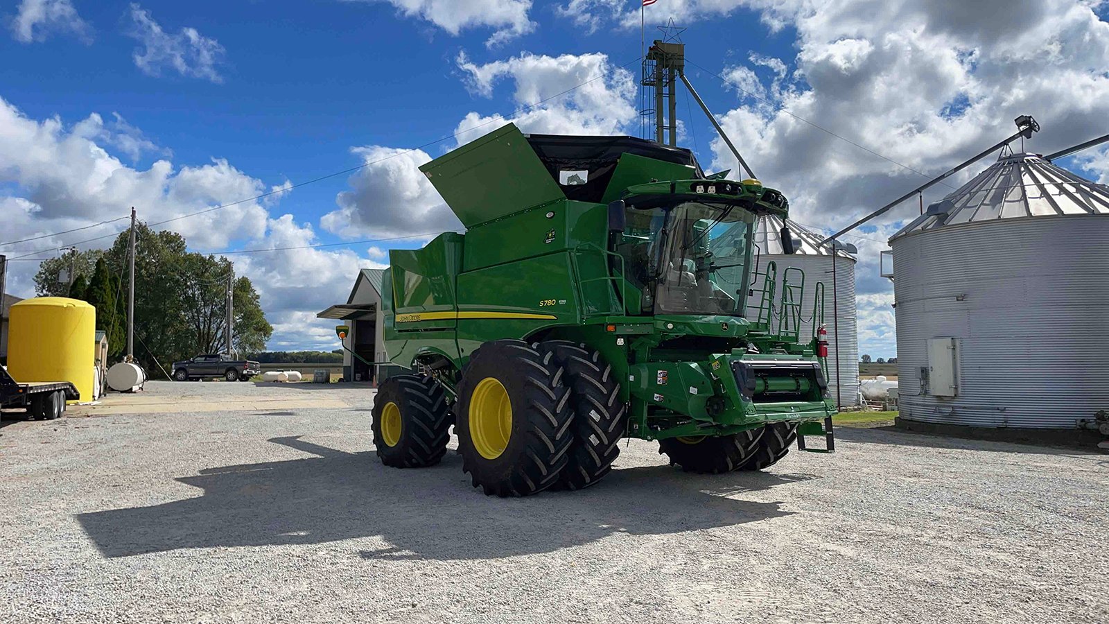 Property photo 2 - FARM EQUIPMENT AUCTION IN CUMBERLAND COUNTY, ILLINOIS