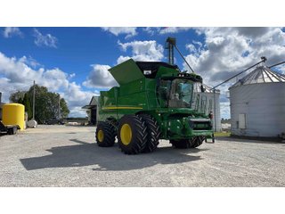 Property photo 2 - FARM EQUIPMENT AUCTION IN CUMBERLAND COUNTY, ILLINOIS