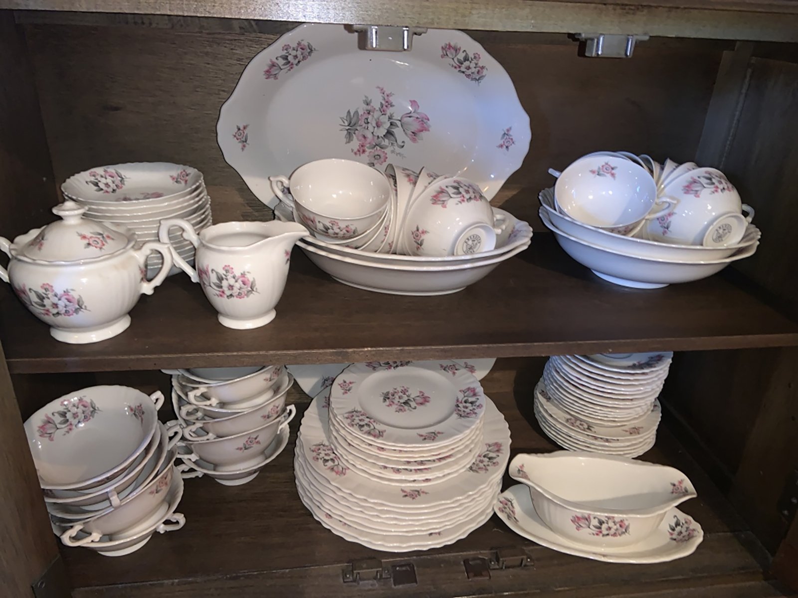 Property photo 147 - TIMED ONLINE ONLY PERSONAL PROPERTY AUCTION IN ALLEN COUNTY, INDIANA