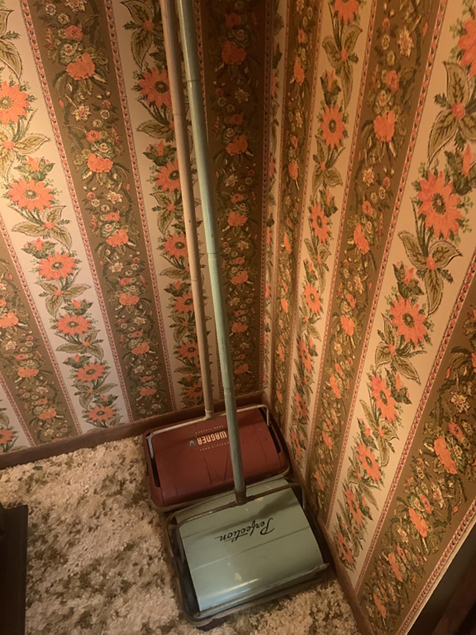Property photo 204 - TIMED ONLINE ONLY PERSONAL PROPERTY AUCTION IN ALLEN COUNTY, INDIANA