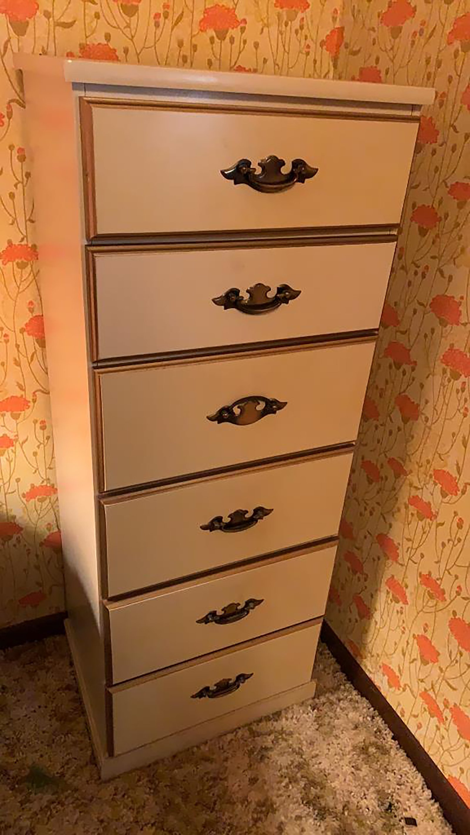 Property photo 517 - TIMED ONLINE ONLY PERSONAL PROPERTY AUCTION IN ALLEN COUNTY, INDIANA