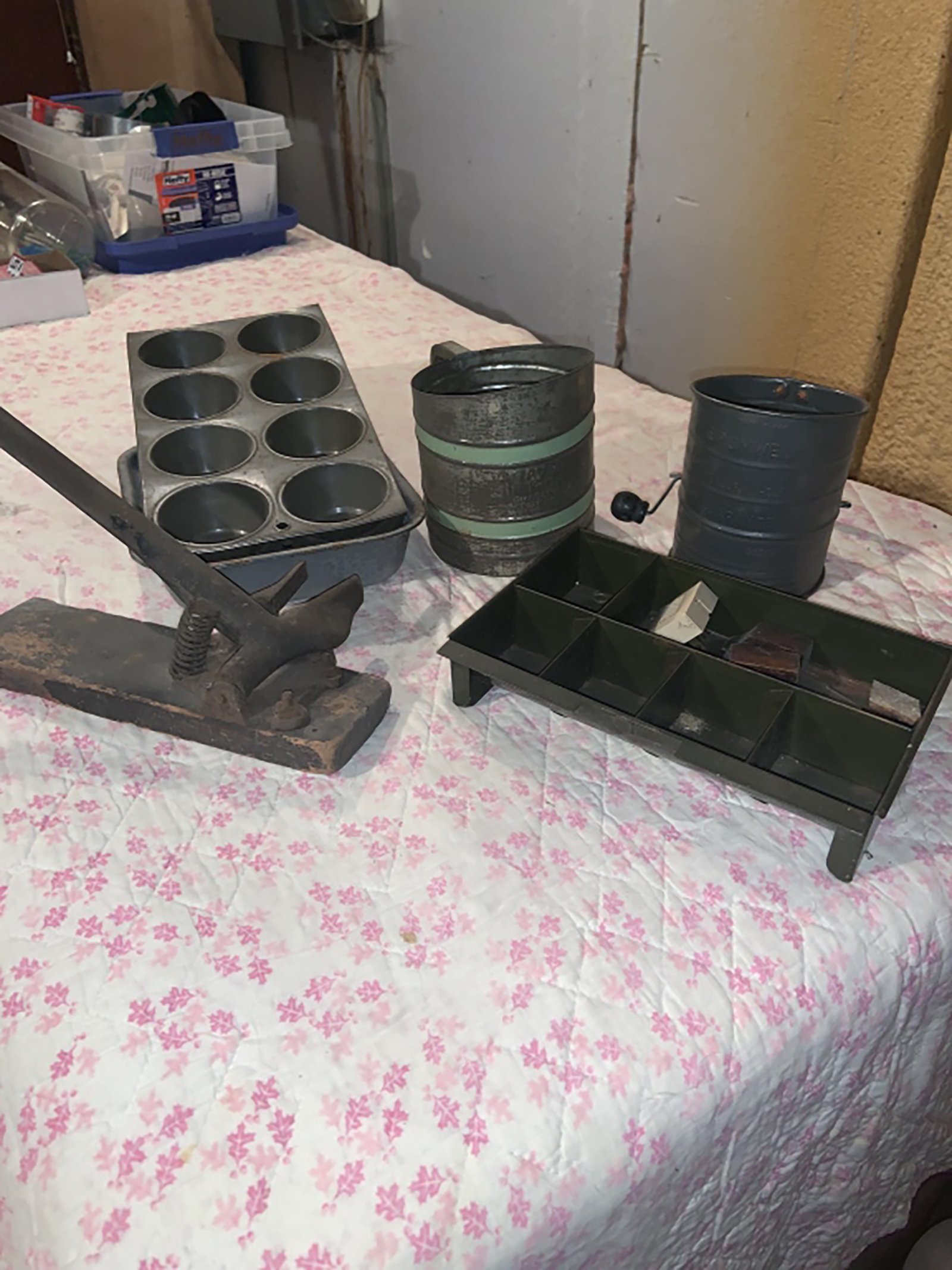 Property photo 561 - TIMED ONLINE ONLY PERSONAL PROPERTY AUCTION IN ALLEN COUNTY, INDIANA