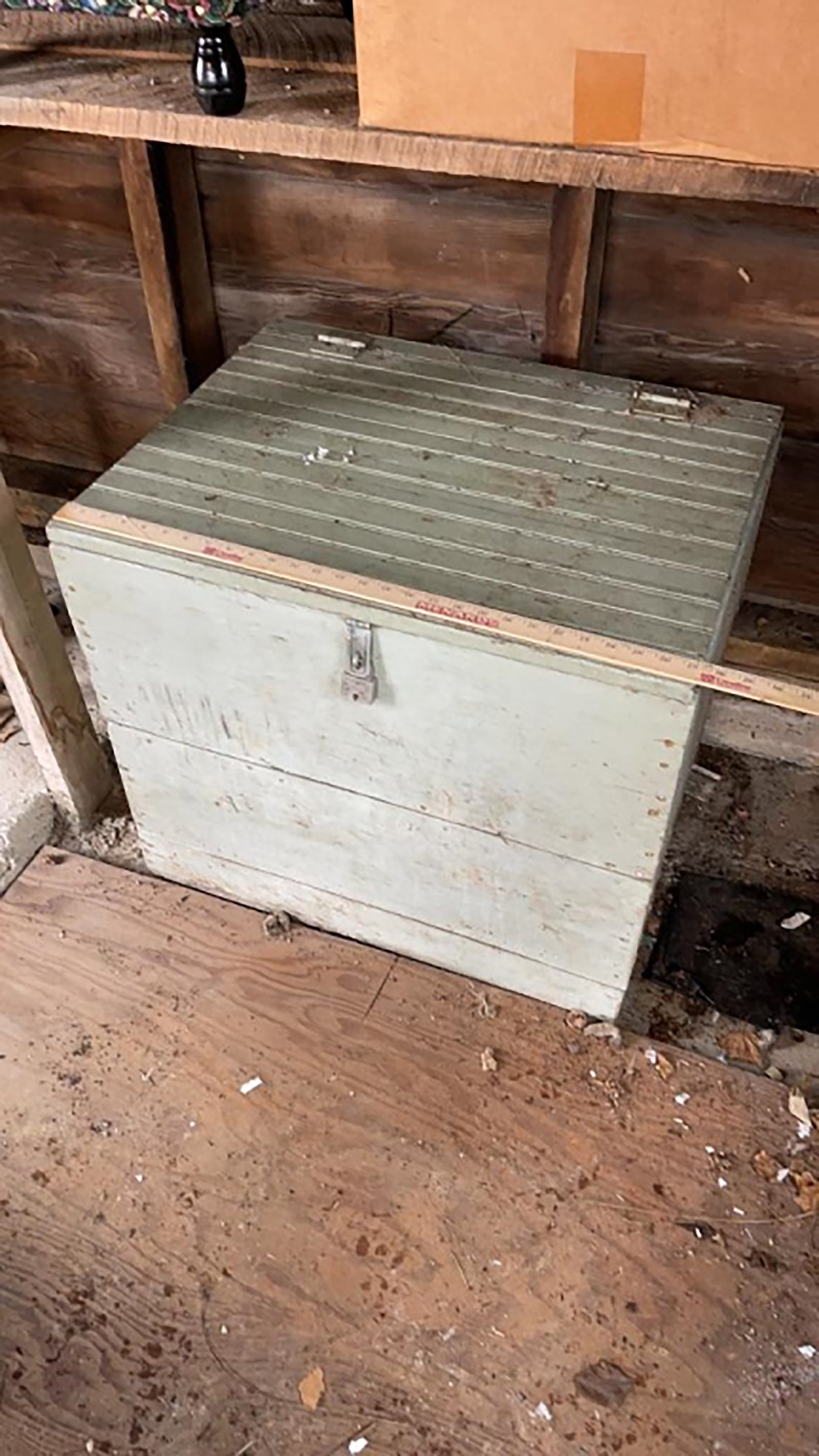 Property photo 665 - TIMED ONLINE ONLY PERSONAL PROPERTY AUCTION IN ALLEN COUNTY, INDIANA