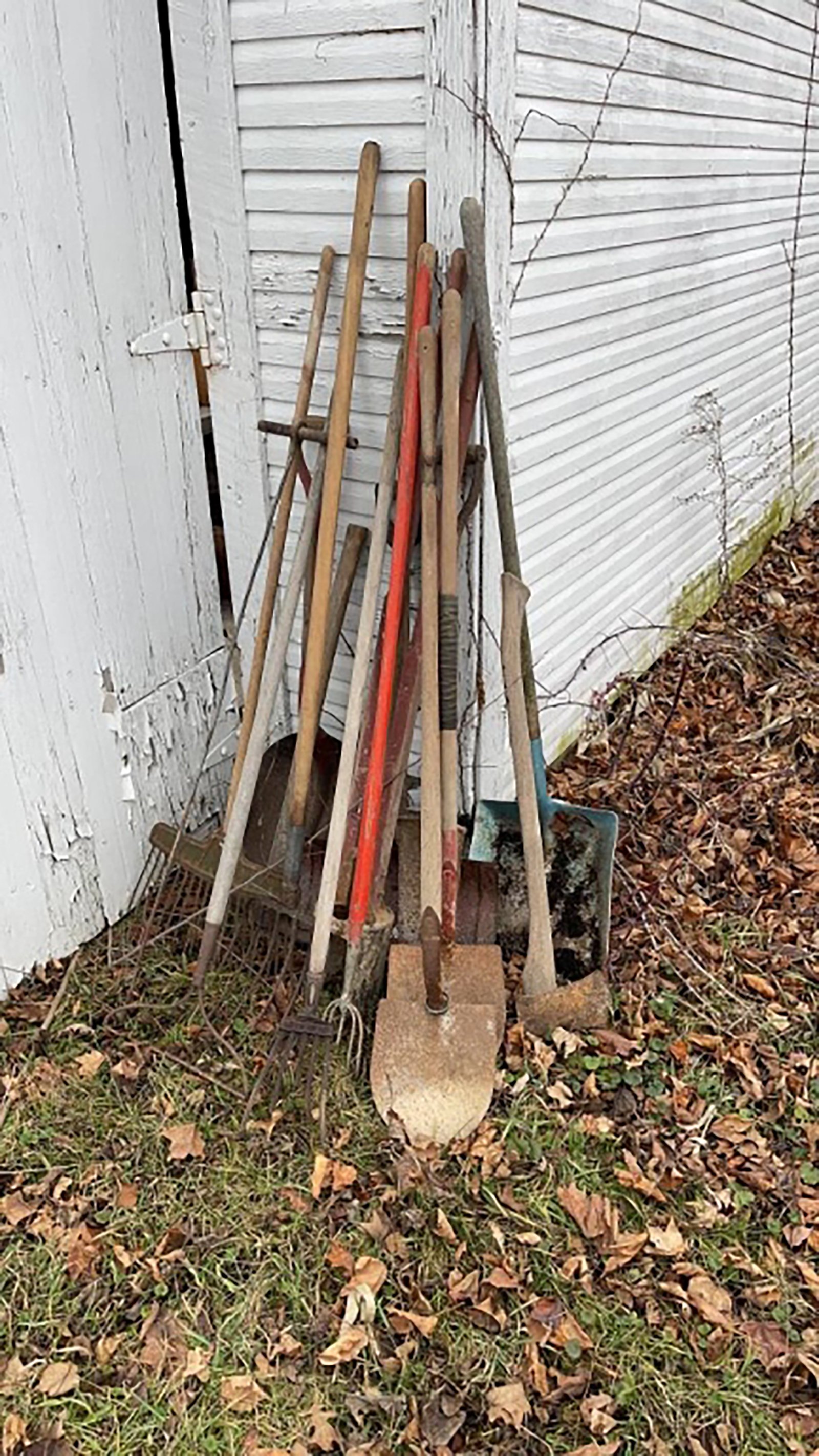 Property photo 676 - TIMED ONLINE ONLY PERSONAL PROPERTY AUCTION IN ALLEN COUNTY, INDIANA