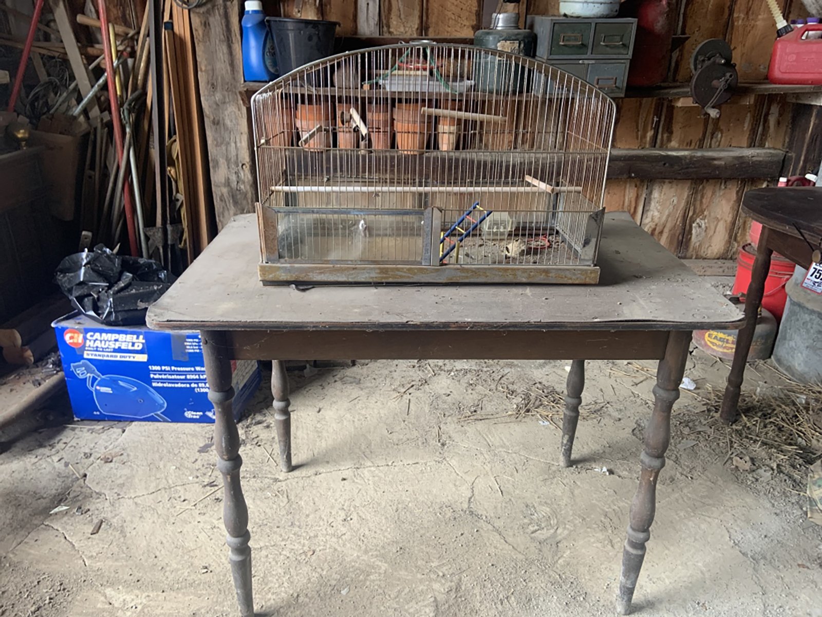 Property photo 684 - TIMED ONLINE ONLY PERSONAL PROPERTY AUCTION IN ALLEN COUNTY, INDIANA