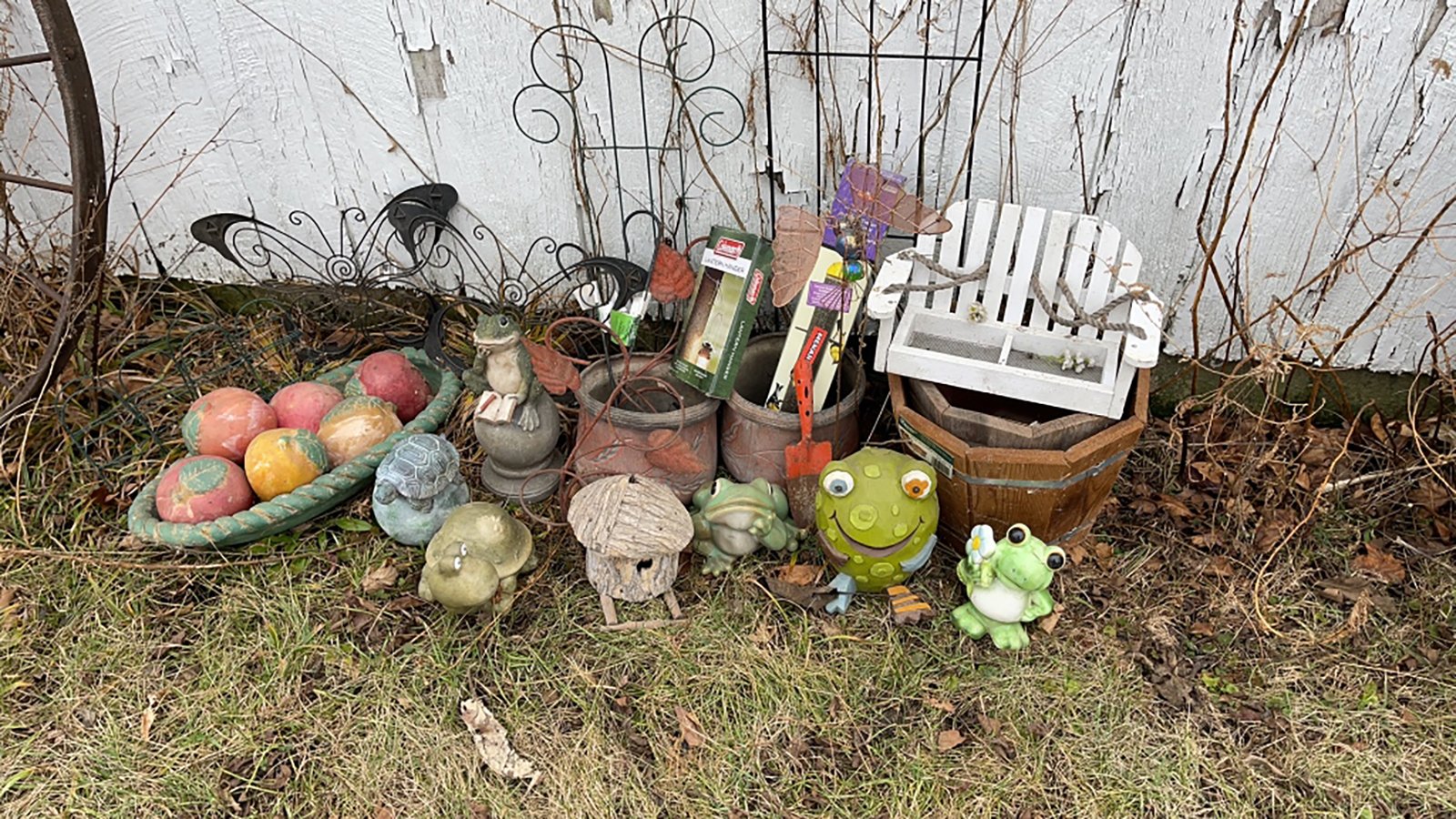 Property photo 703 - TIMED ONLINE ONLY PERSONAL PROPERTY AUCTION IN ALLEN COUNTY, INDIANA