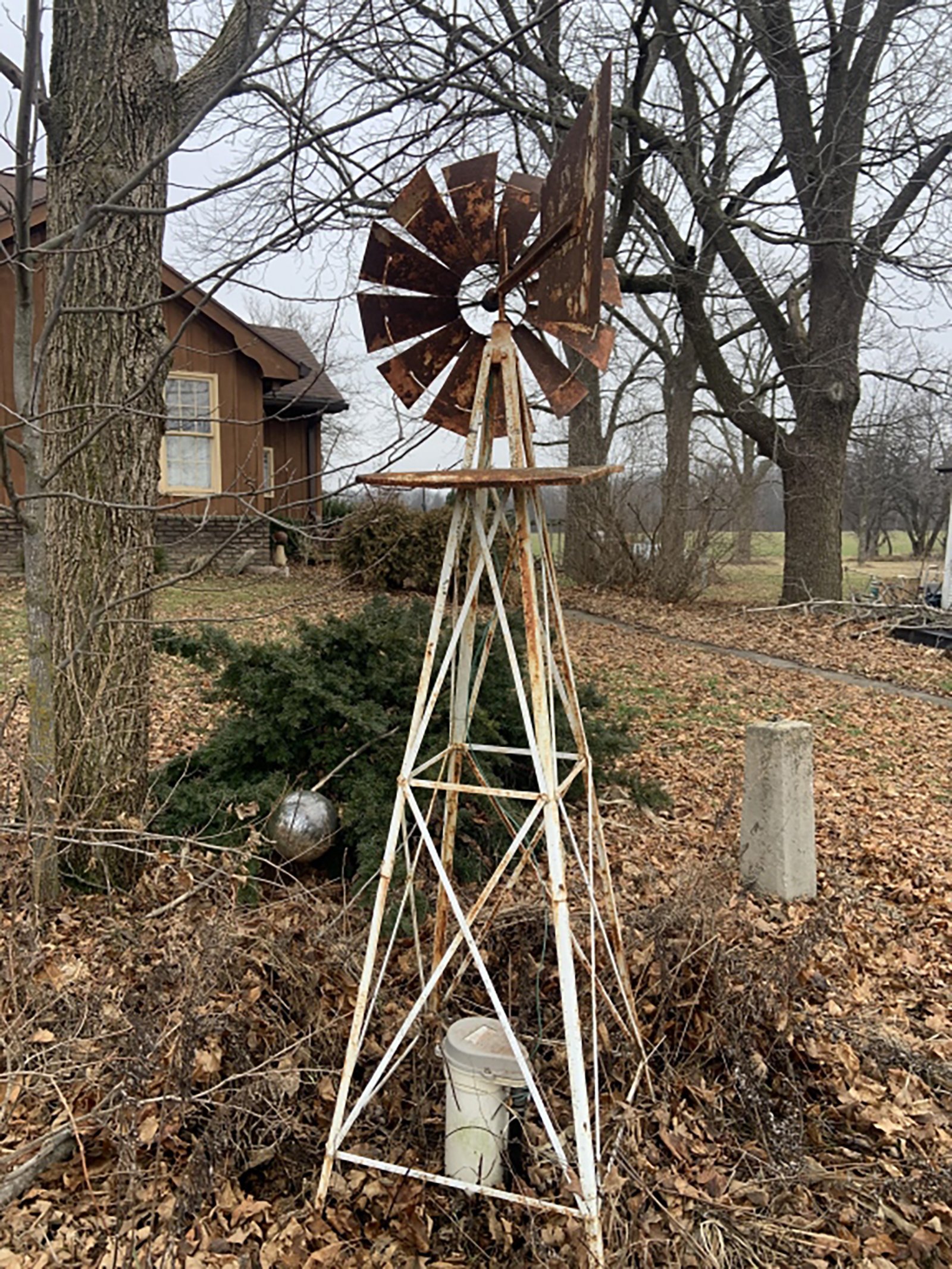 Property photo 711 - TIMED ONLINE ONLY PERSONAL PROPERTY AUCTION IN ALLEN COUNTY, INDIANA
