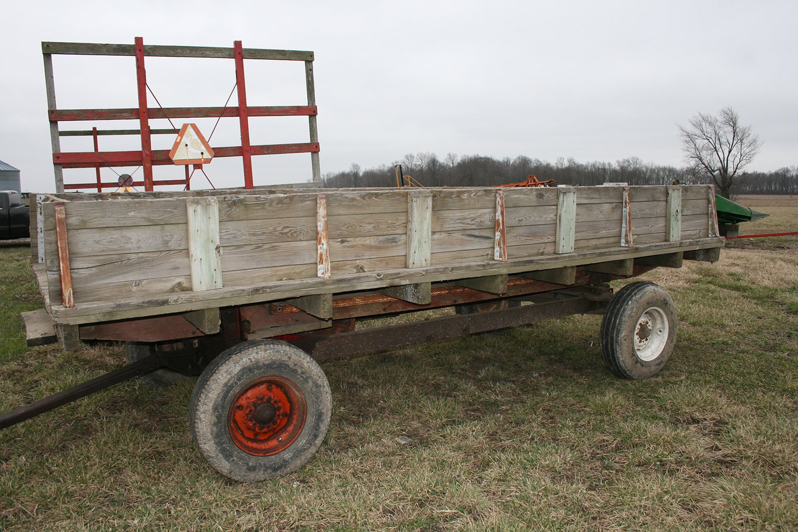 Property photo 44 - FARM EQUIPMENT AUCTION IN HOWARD COUNTY, INDIANA