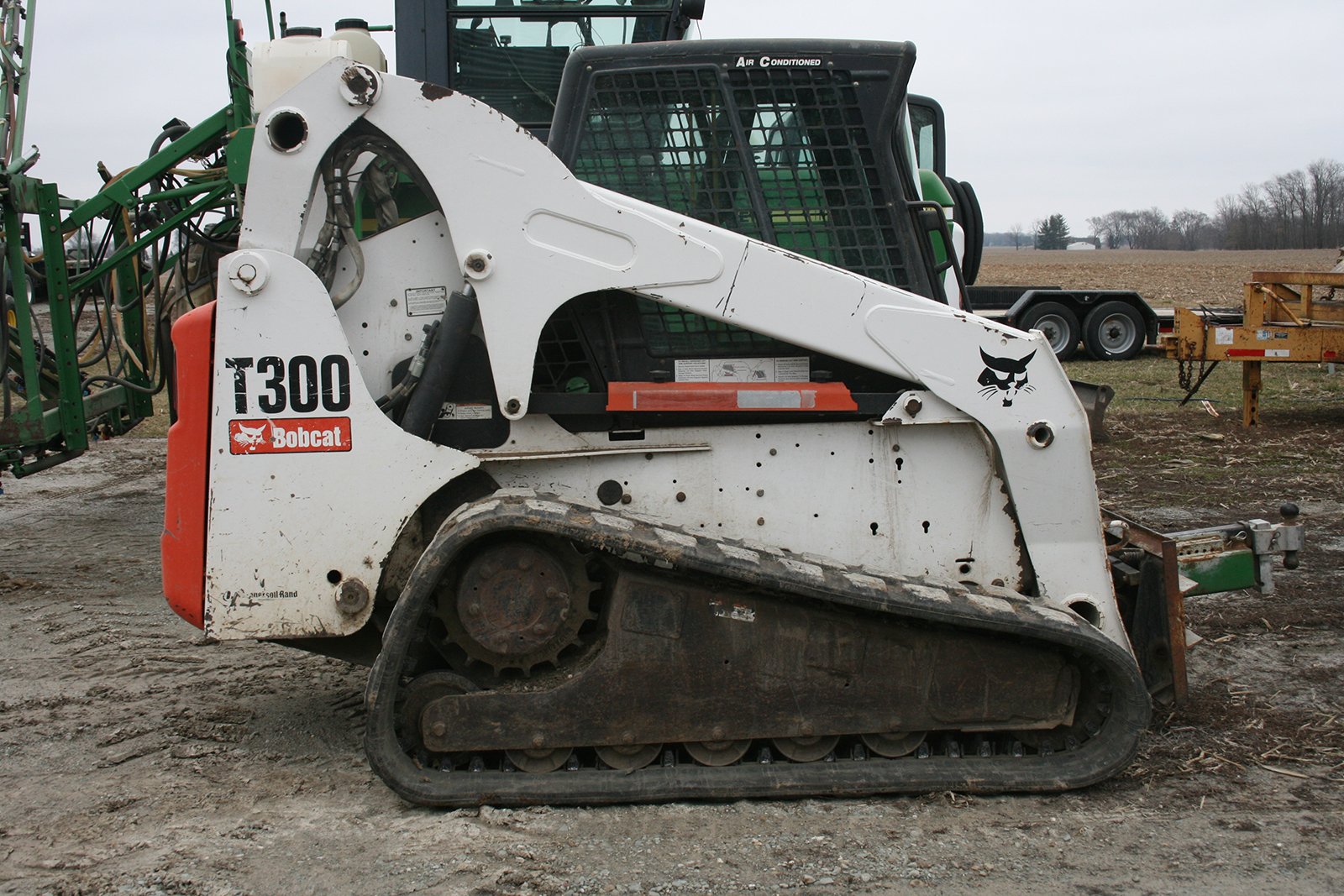 Property photo 24 - FARM EQUIPMENT AUCTION IN HOWARD COUNTY, INDIANA