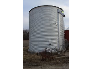 Property photo 49 - FARM EQUIPMENT AUCTION IN MADISON COUNTY, INDIANA
