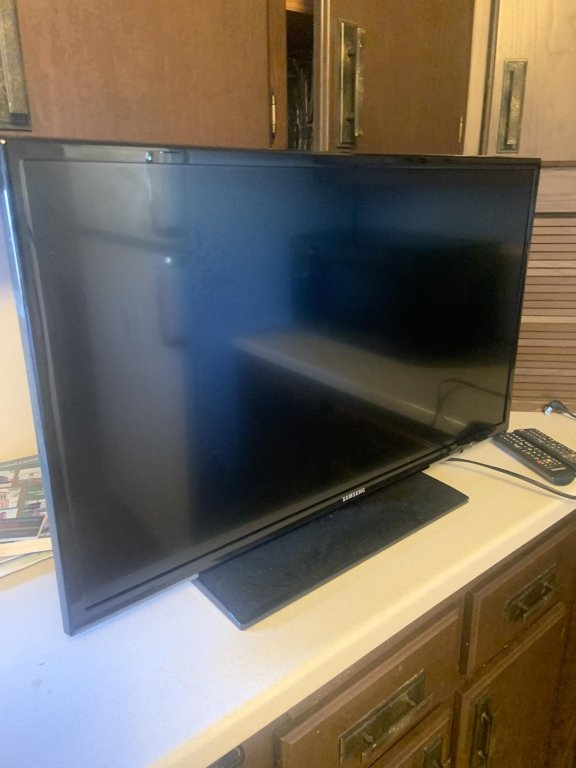 Property photo 31 - TIMED ONLINE ONLY PERSONAL PROPERTY AUCTION IN ALLEN COUNTY, INDIANA