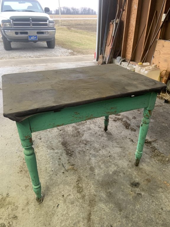 Property photo 221 - TIMED ONLINE ONLY PERSONAL PROPERTY AUCTION IN ALLEN COUNTY, INDIANA