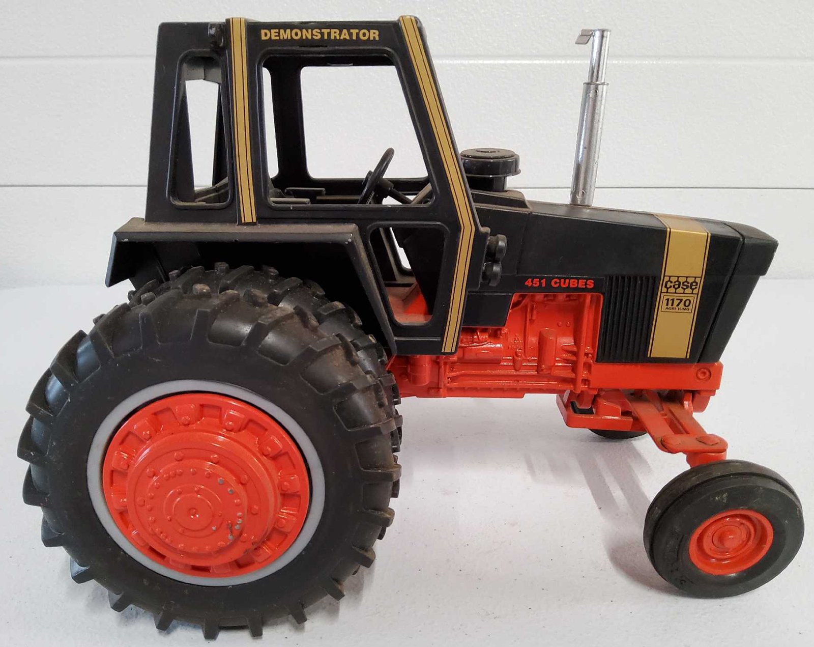 Property photo 7 - TIMED ONLINE ONLY PERSONAL PROPERTY AUCTION IN WHITLEY COUNTY, INDIANA