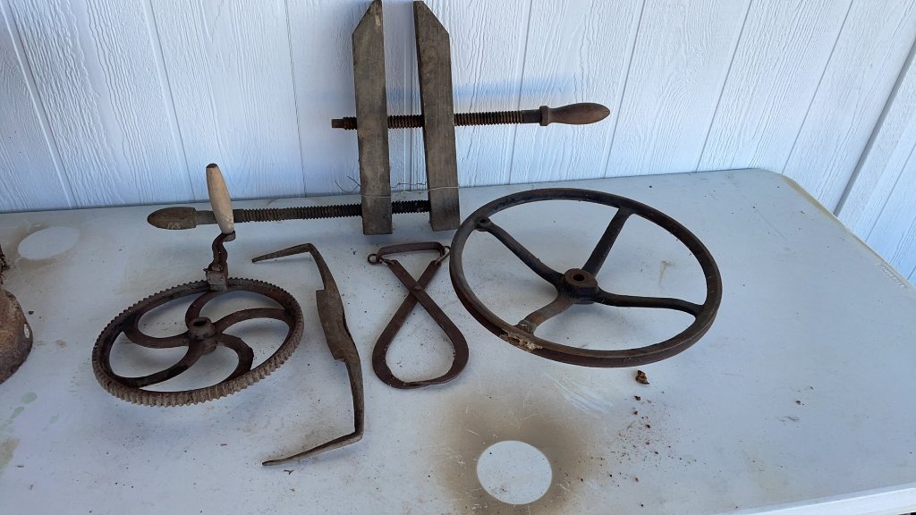 Property photo 336 - TIMED ONLINE ONLY PERSONAL PROPERTY AUCTION IN ALLEN COUNTY, INDIANA