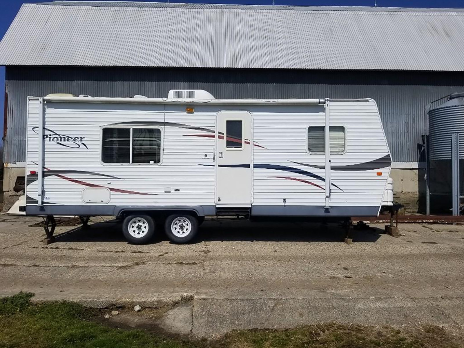 Property photo 9 - TIMED ONLINE RECREATIONAL EQUIPMENT AUCTION