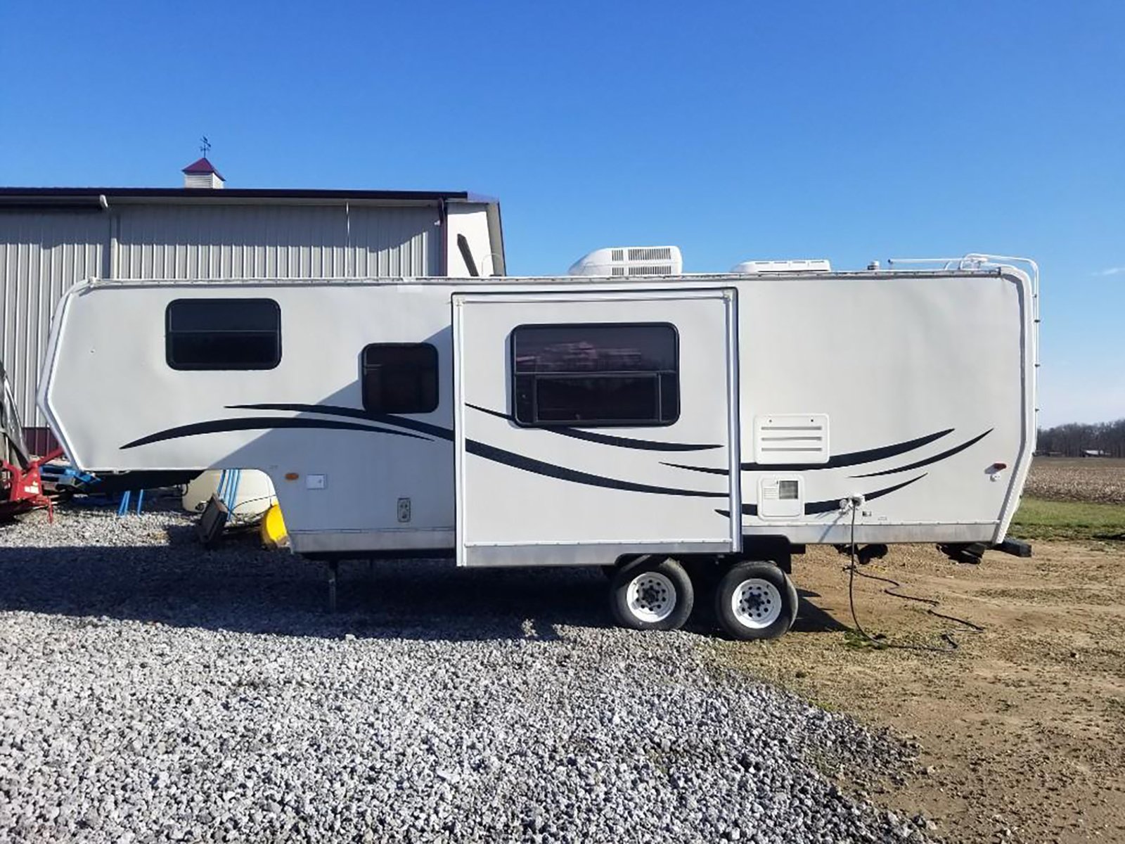 Property photo 11 - TIMED ONLINE RECREATIONAL EQUIPMENT AUCTION