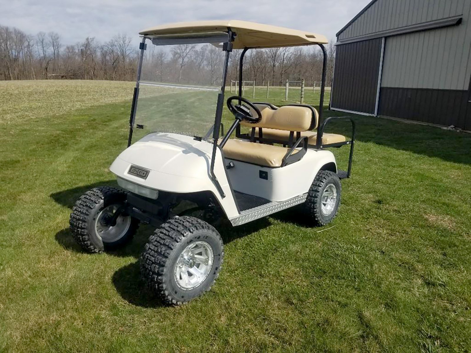 Property photo 36 - TIMED ONLINE RECREATIONAL EQUIPMENT AUCTION