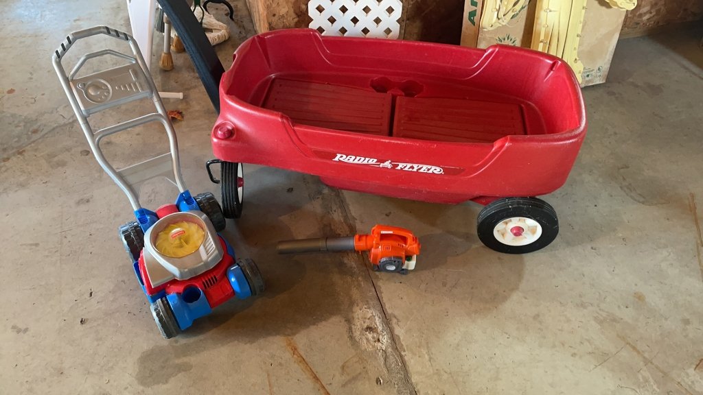 Property photo 114 - TIMED ONLINE ONLY PERSONAL PROPERTY AUCTION IN ALLEN COUNTY, INDIANA