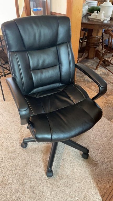 Property photo 186 - TIMED ONLINE ONLY PERSONAL PROPERTY AUCTION IN ALLEN COUNTY, INDIANA