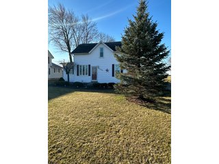 Property photo 4 - REAL ESTATE AUCTION IMMACULATE 3 BEDROOM HOME W/ LARGE GARAGE ON NEARLY 1 ACRE LOT IN ALLEN COUNTY, INDIANA