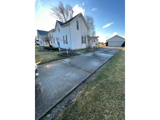 Property photo 5 - REAL ESTATE AUCTION IMMACULATE 3 BEDROOM HOME W/ LARGE GARAGE ON NEARLY 1 ACRE LOT IN ALLEN COUNTY, INDIANA