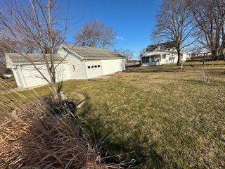 Property photo 21 - REAL ESTATE AUCTION IMMACULATE 3 BEDROOM HOME W/ LARGE GARAGE ON NEARLY 1 ACRE LOT IN ALLEN COUNTY, INDIANA