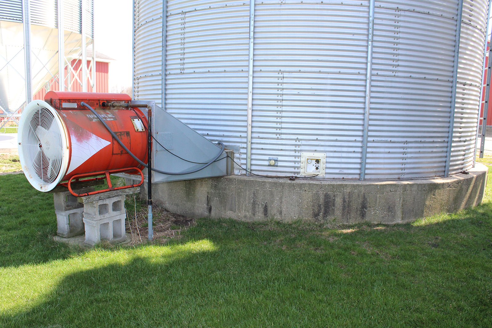 Property photo 7 - TIMED ONLINE ONLY MAY CONSIGNMENT FARM EQUIPMENT AUCTION