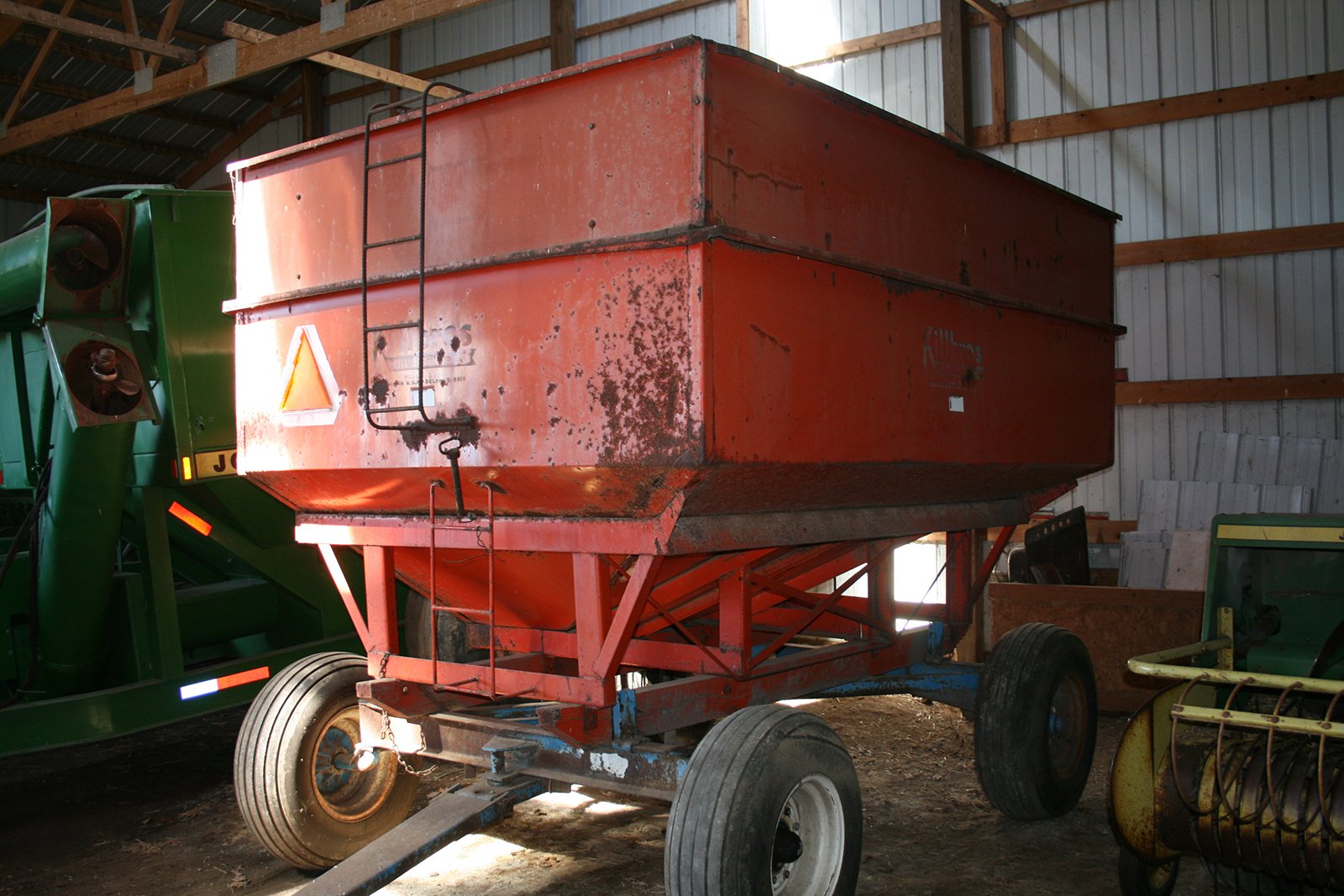 Property photo 7 - FARM EQUIPMENT AUCTION IN NOBLE COUNTY, INDIANA