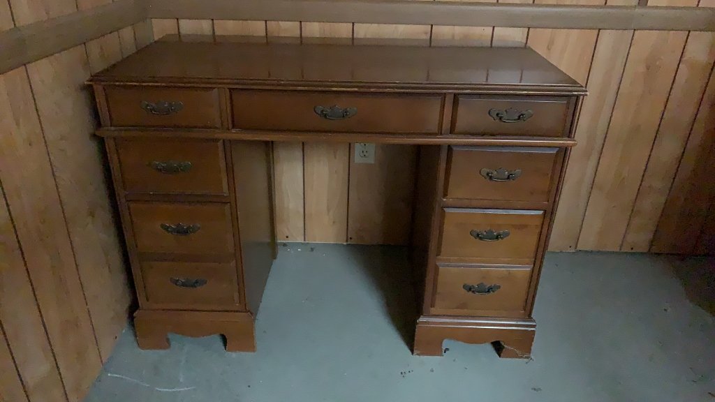 Property photo 143 - TIMED ONLINE ONLY PERSONAL PROPERTY AUCTION IN ALLEN COUNTY, INDIANA