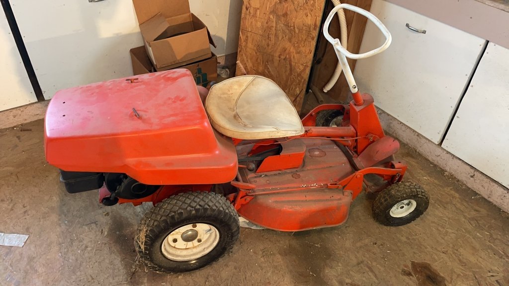 Property photo 211 - TIMED ONLINE ONLY PERSONAL PROPERTY AUCTION IN ALLEN COUNTY, INDIANA