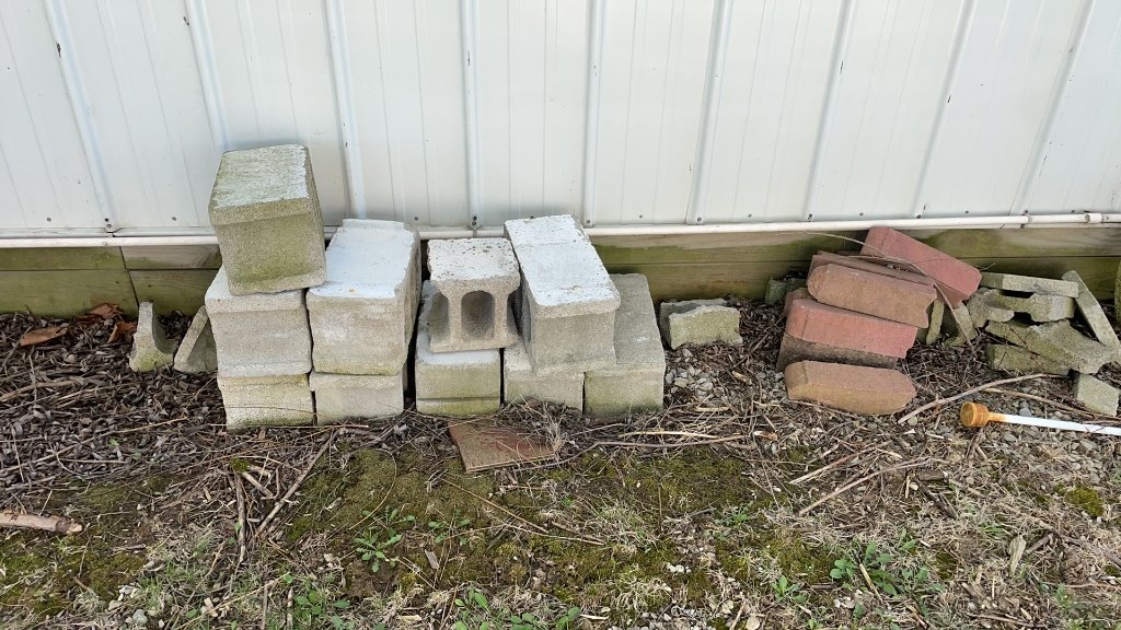 Property photo 451 - TIMED ONLINE ONLY PERSONAL PROPERTY AUCTION IN ALLEN COUNTY, INDIANA