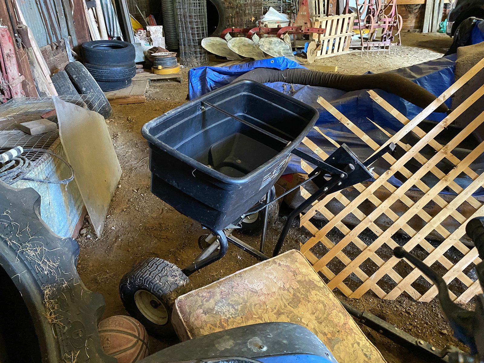 Property photo 43 - TIMED ONLINE ONLY PERSONAL PROPERTY AUCTION IN NOBLE COUNTY, INDIANA