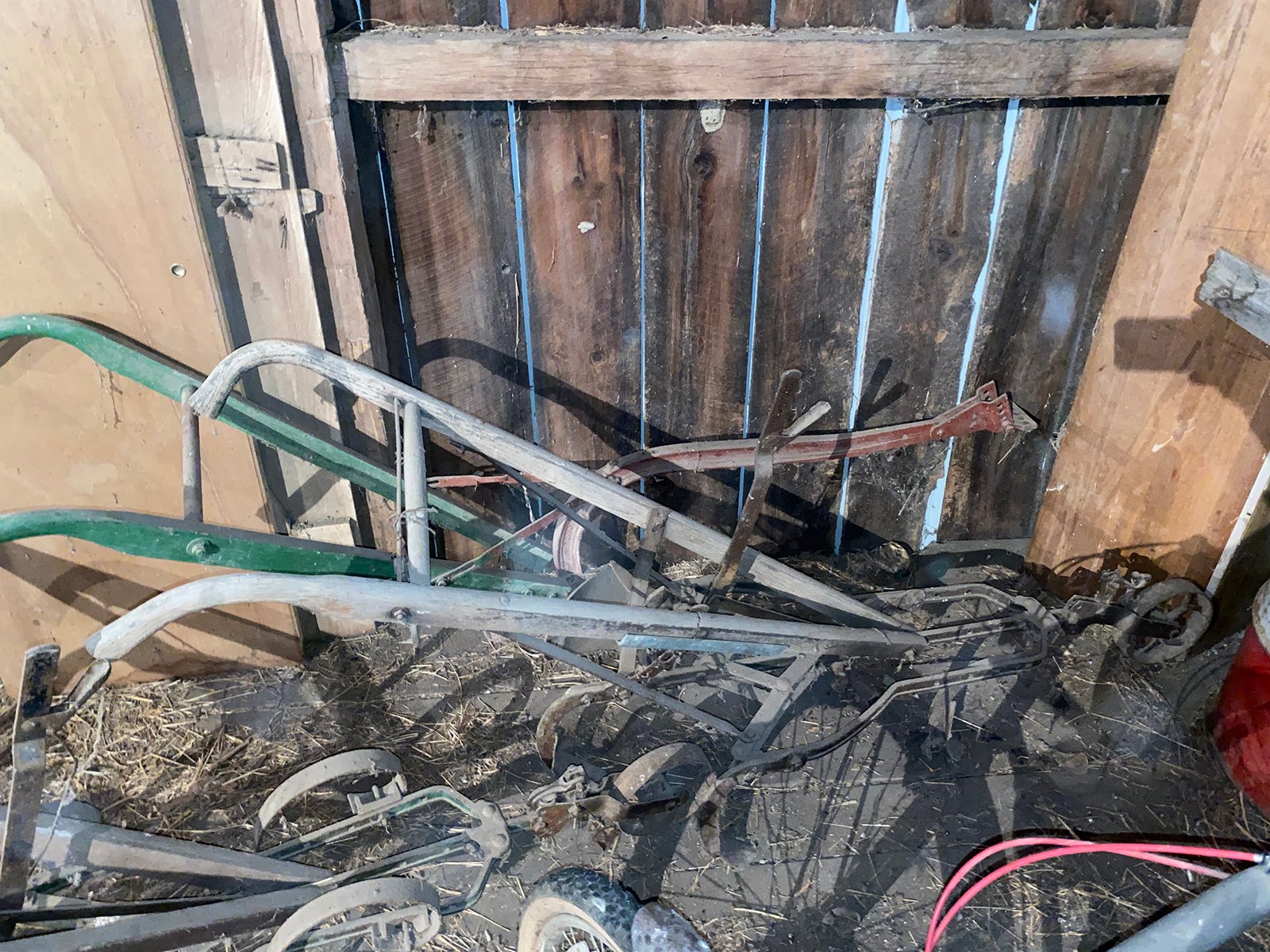 Property photo 40 - TIMED ONLINE ONLY PERSONAL PROPERTY AUCTION IN NOBLE COUNTY, INDIANA