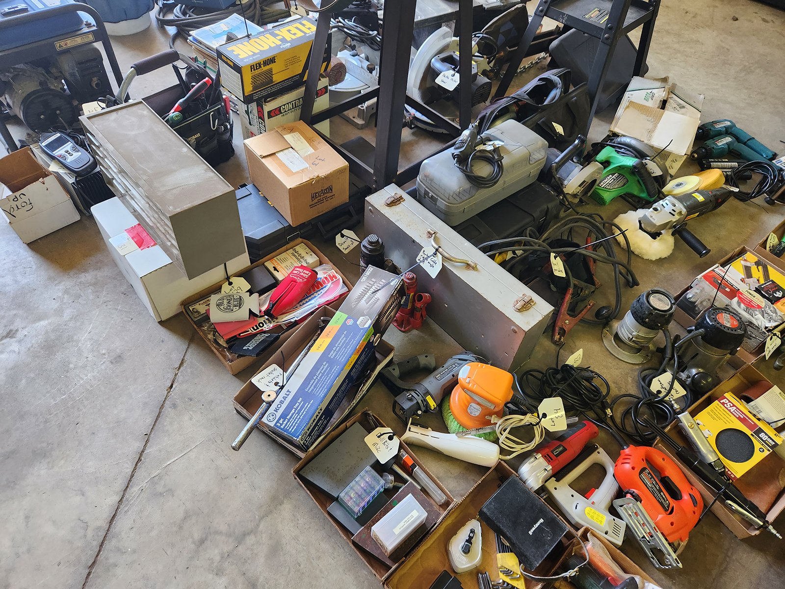 Property photo 33 - TIMED ONLINE ONLY PERSONAL PROPERTY AUCTION IN KOSCIUSKO COUNTY, INDIANA