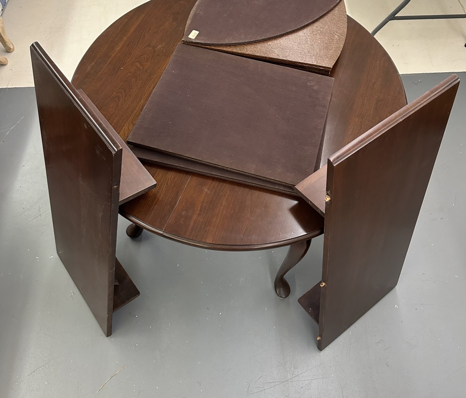 Property photo 329 - TIMED ONLINE ONLY PERSONAL PROPERTY CONSIGNMENT AUCTION IN ALLEN COUNTY, INDIANA