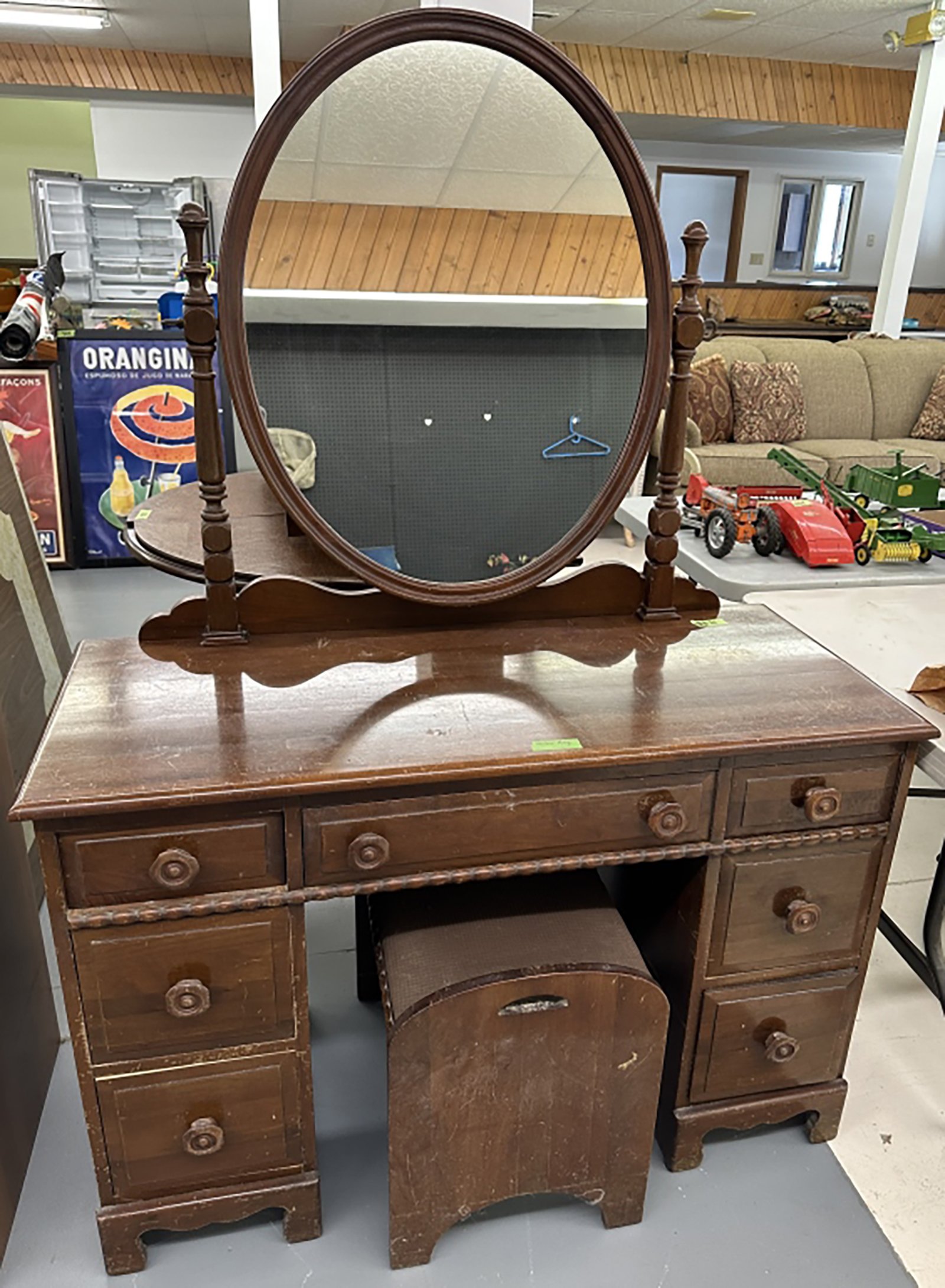 Property photo 330 - TIMED ONLINE ONLY PERSONAL PROPERTY CONSIGNMENT AUCTION IN ALLEN COUNTY, INDIANA