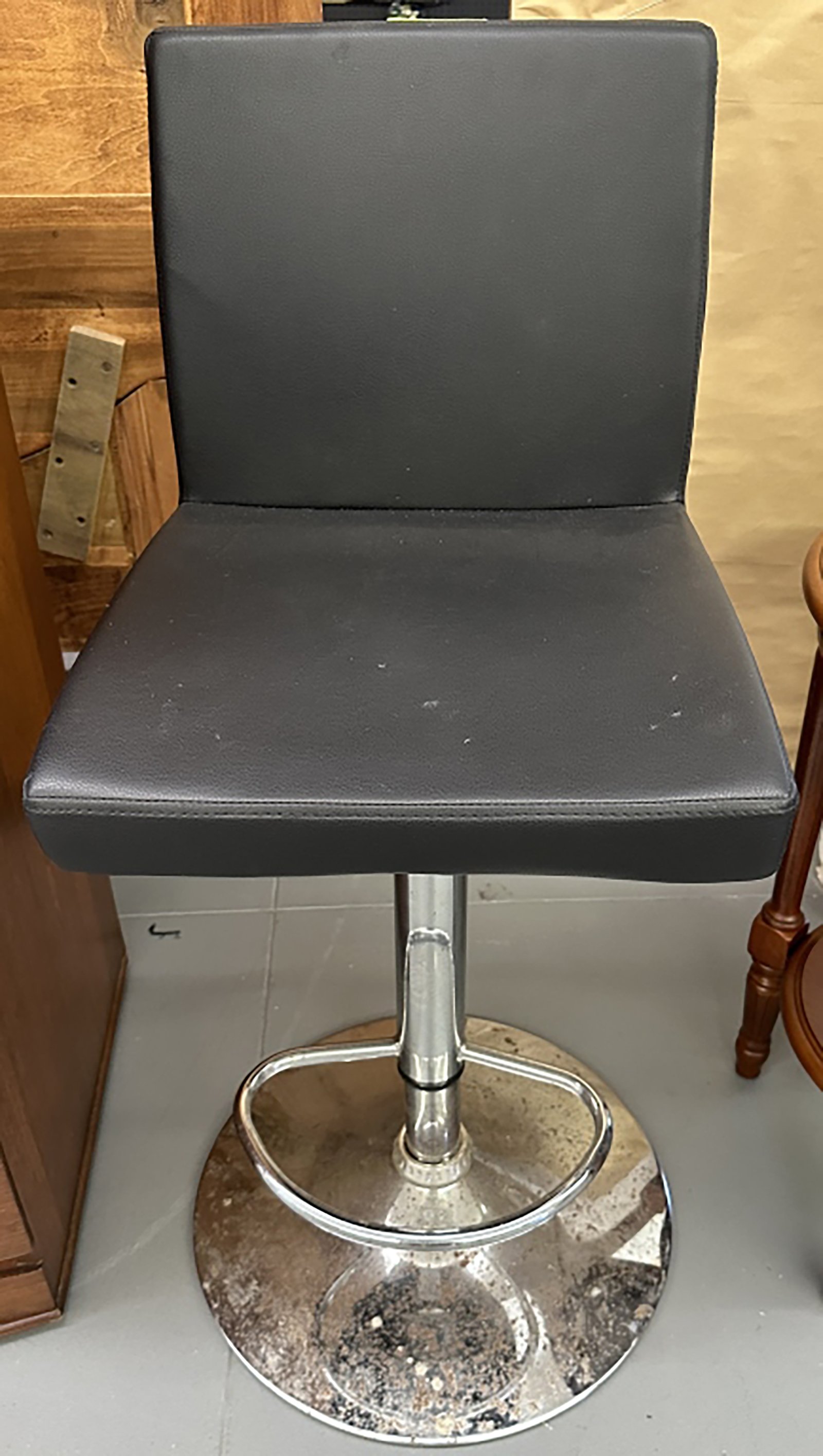 Property photo 357 - TIMED ONLINE ONLY PERSONAL PROPERTY CONSIGNMENT AUCTION IN ALLEN COUNTY, INDIANA