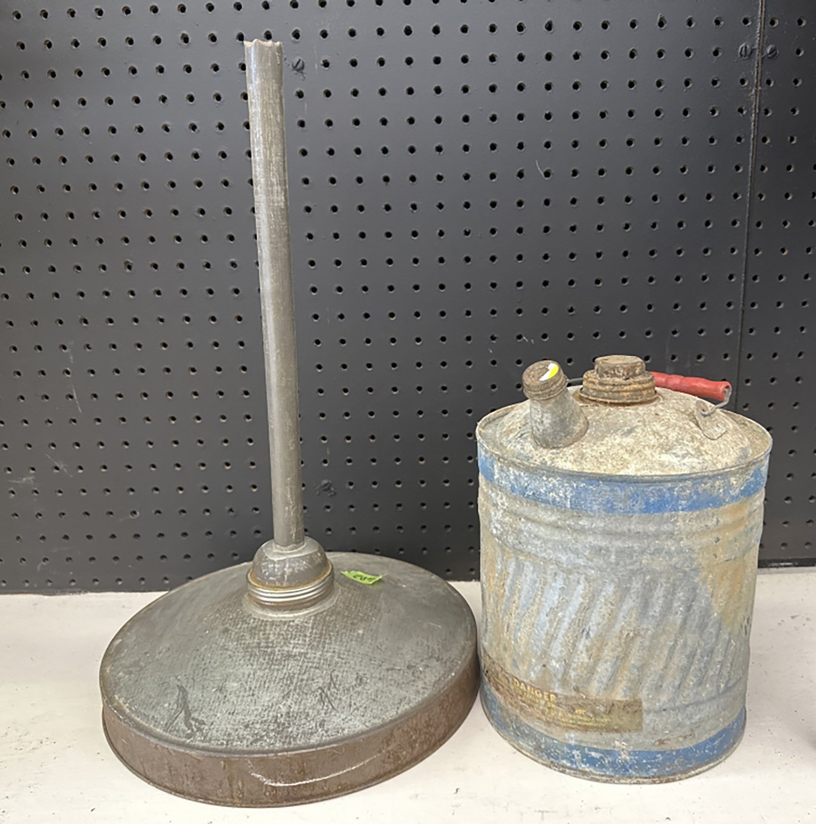 Property photo 558 - TIMED ONLINE ONLY PERSONAL PROPERTY CONSIGNMENT AUCTION IN ALLEN COUNTY, INDIANA