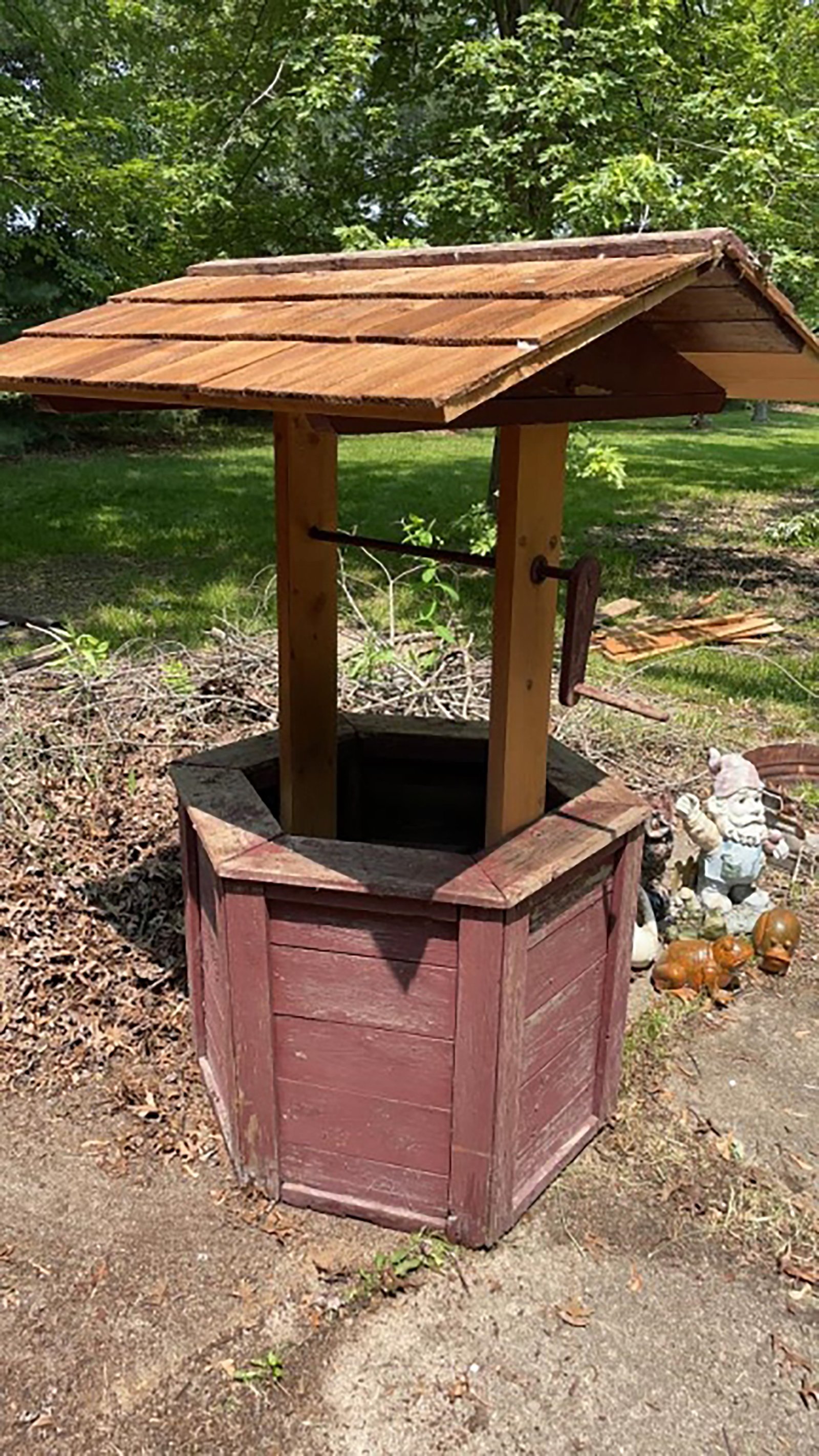 Property photo 194 - TIMED ONLINE ONLY PERSONAL PROPERTY AUCTION IN ALLEN COUNTY, INDIANA