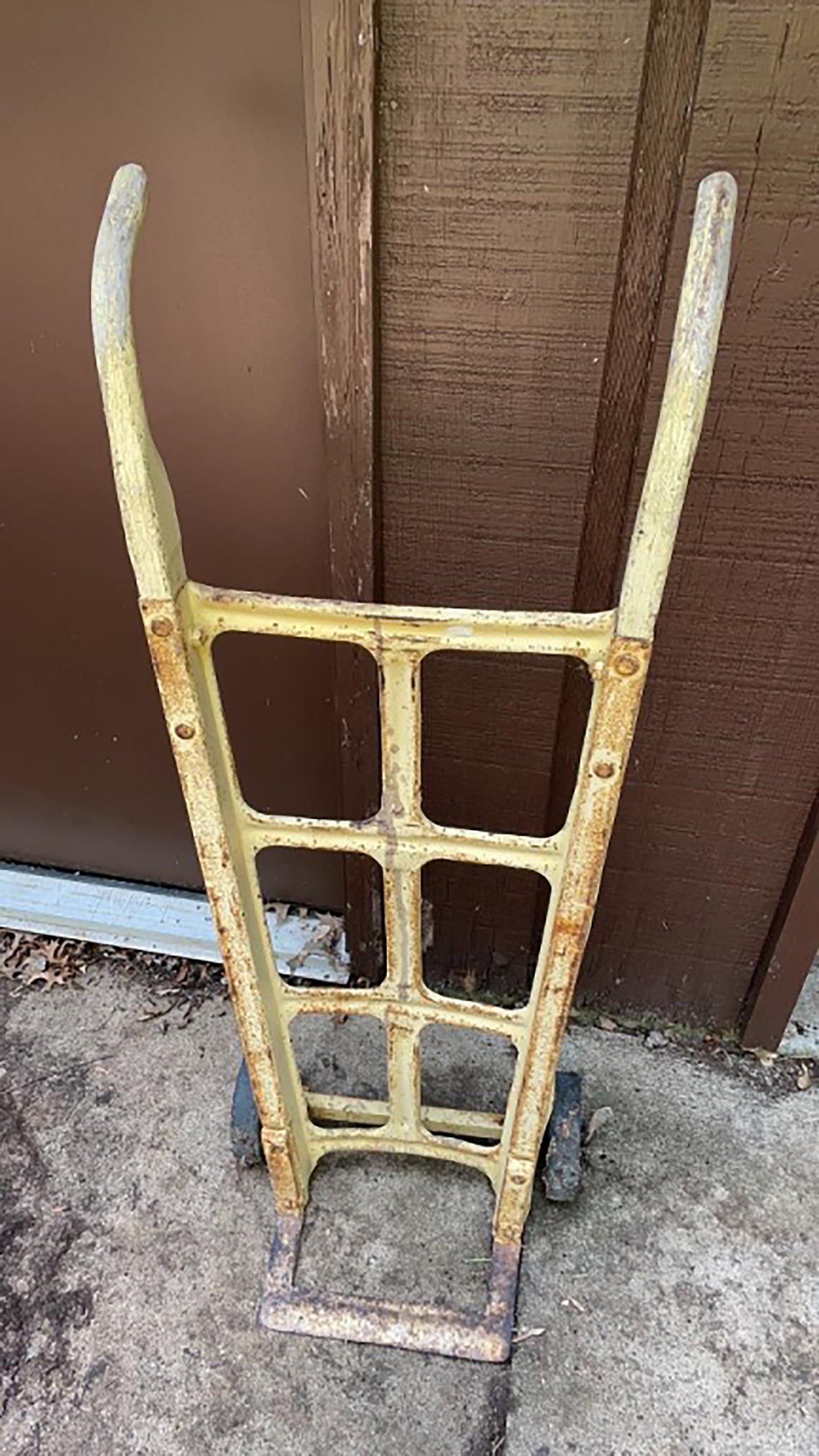 Property photo 200 - TIMED ONLINE ONLY PERSONAL PROPERTY AUCTION IN ALLEN COUNTY, INDIANA
